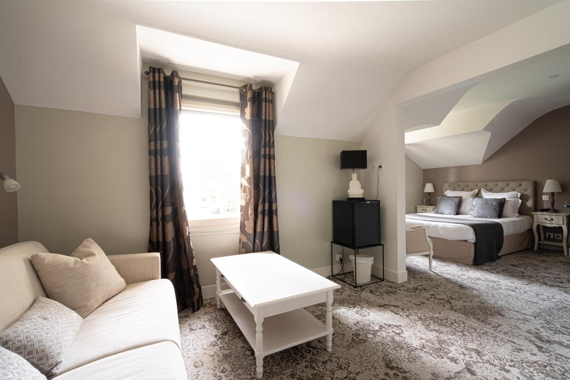 Hotel The Originals Residence De Rohan Vaux-sur-Mer Bagian luar foto