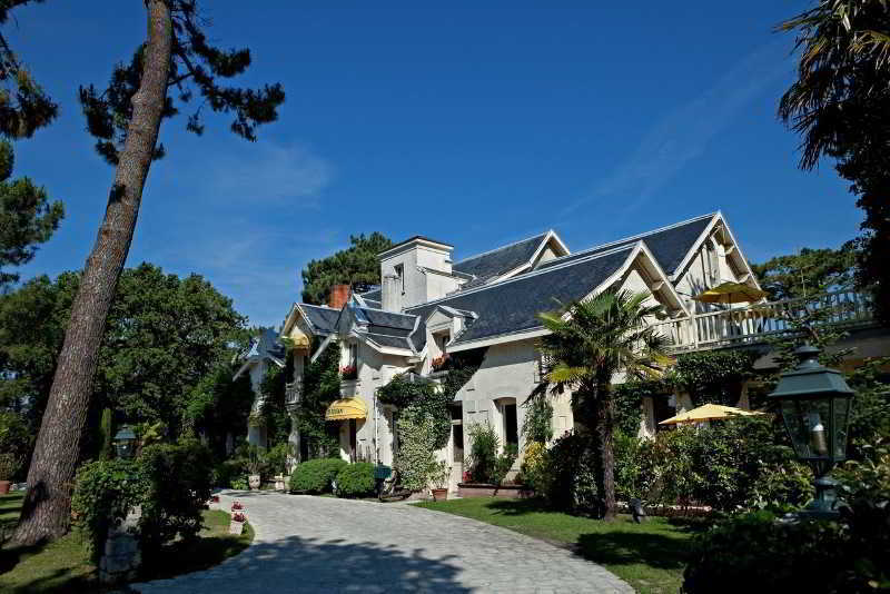 Hotel The Originals Residence De Rohan Vaux-sur-Mer Bagian luar foto