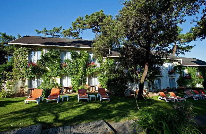 Hotel The Originals Residence De Rohan Vaux-sur-Mer Bagian luar foto
