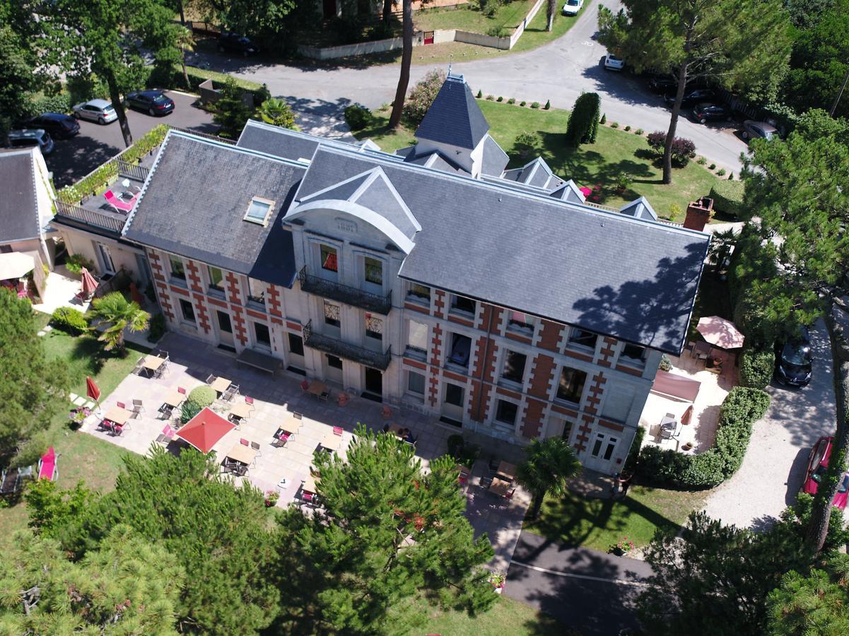 Hotel The Originals Residence De Rohan Vaux-sur-Mer Bagian luar foto