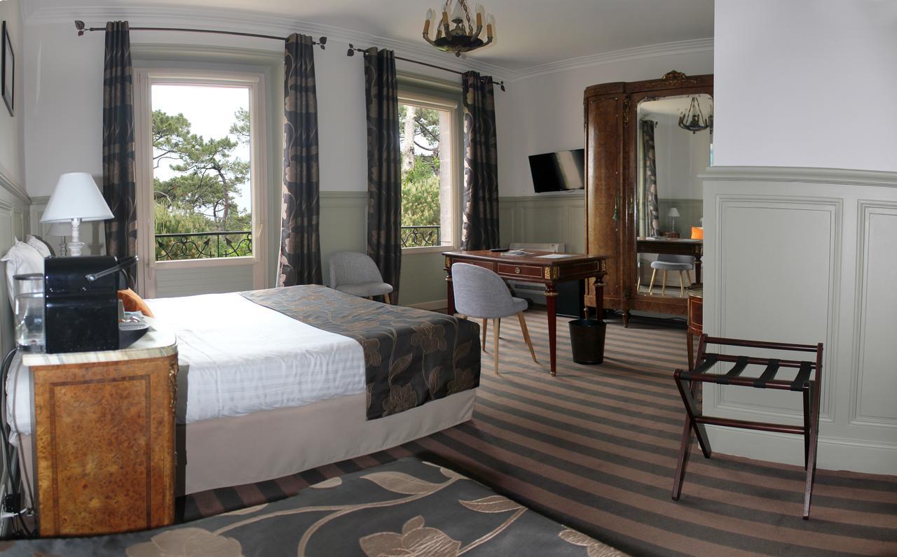 Hotel The Originals Residence De Rohan Vaux-sur-Mer Bagian luar foto